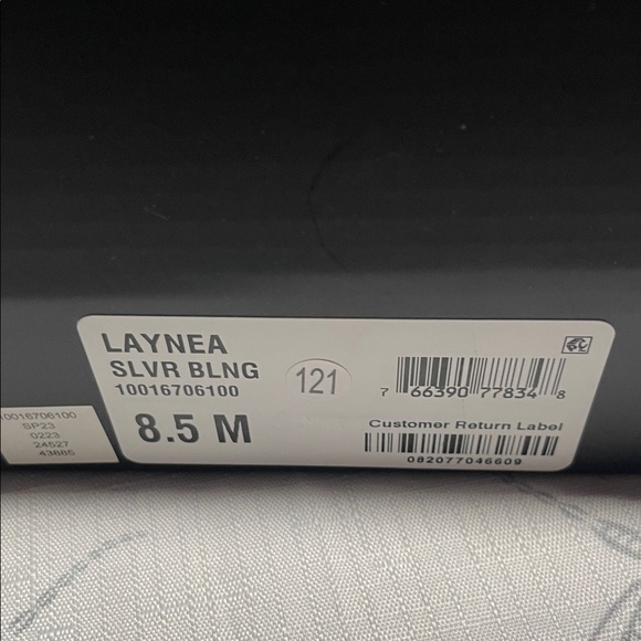 INC International Concepts Silver Bow Heels - Picture 11 of 11